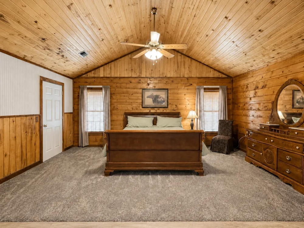 6260 Farm Road 197 Arthur City, TX 75411