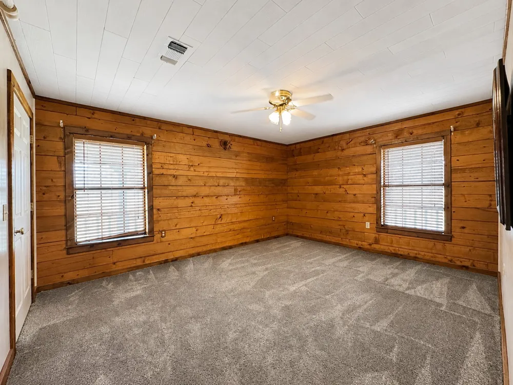 6260 Farm Road 197 Arthur City, TX 75411