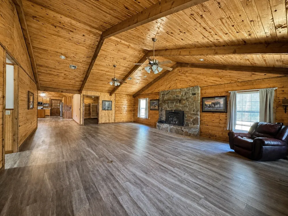 6260 Farm Road 197 Arthur City, TX 75411
