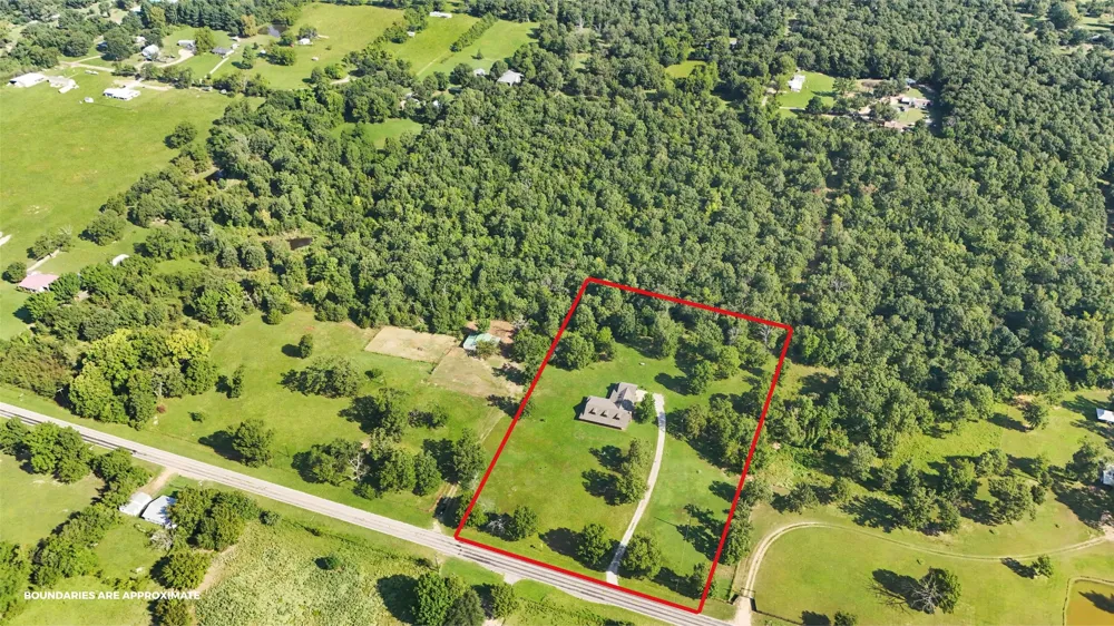 6260 Farm Road 197 Arthur City, TX 75411