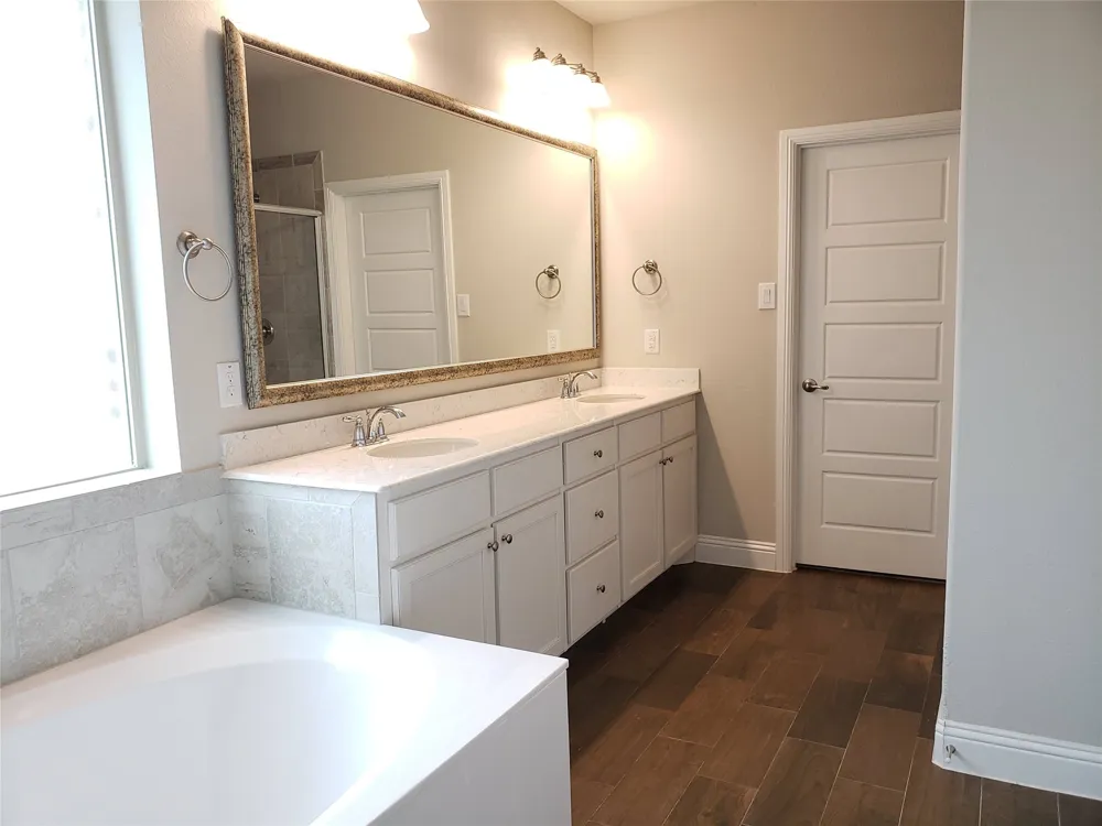 940 Parkside Drive Argyle, TX 76226