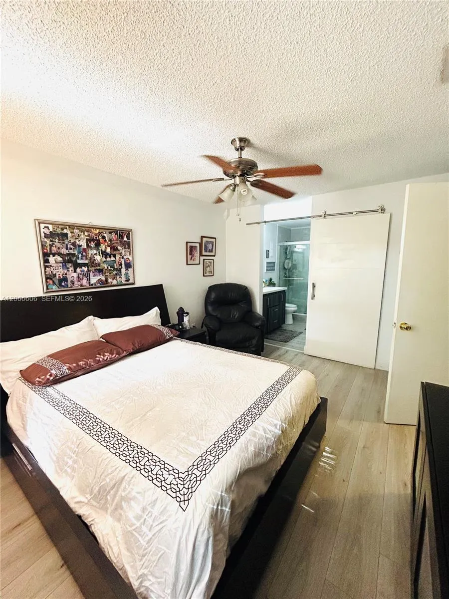 9702 Hammocks Blvd #203 Miami, FL 33196