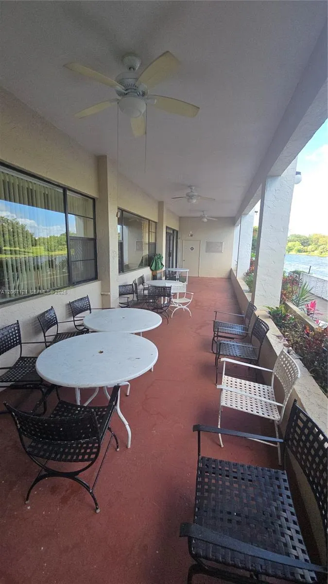 3511 Inverrary Dr #205 Lauderhill, FL 33319