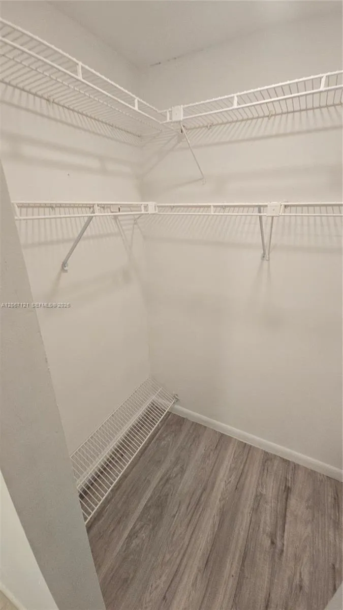 3511 Inverrary Dr #205 Lauderhill, FL 33319