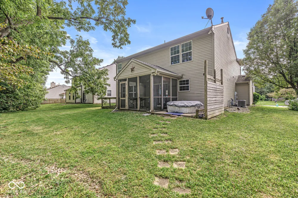 649 Weeping Way Lane Avon, IN 46123