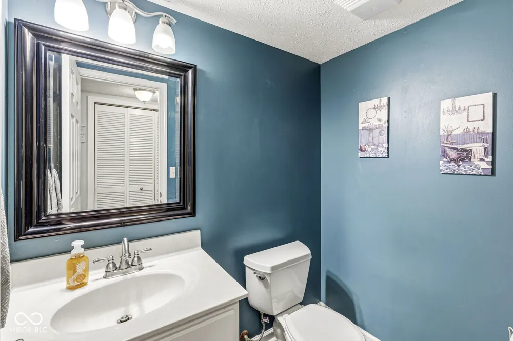 649 Weeping Way Lane Avon, IN 46123