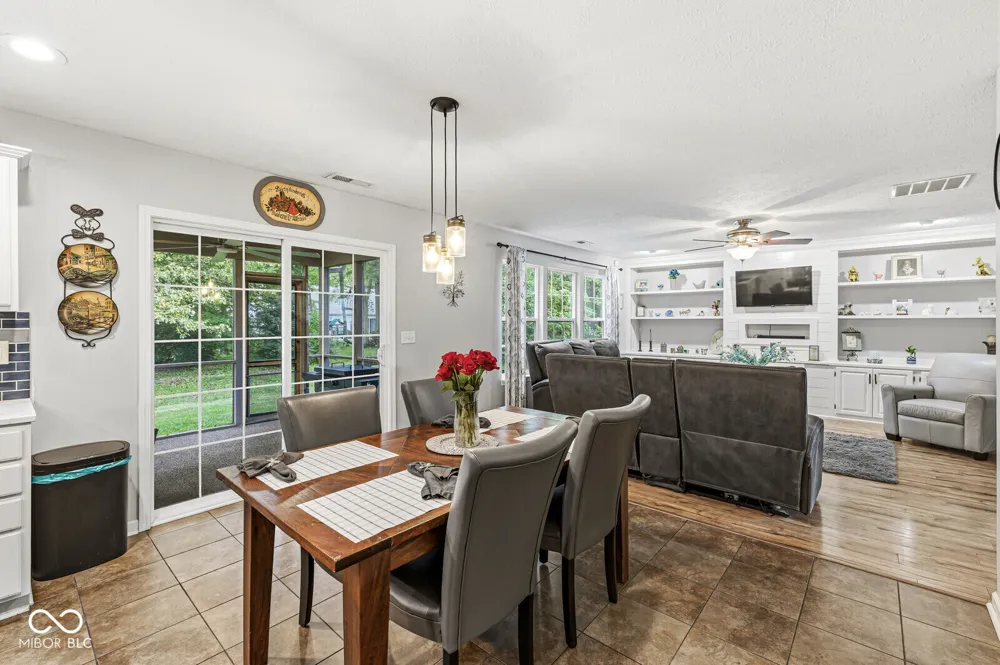 649 Weeping Way Lane Avon, IN 46123