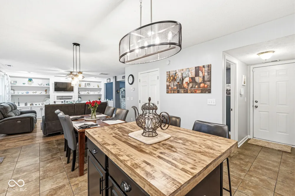 649 Weeping Way Lane Avon, IN 46123