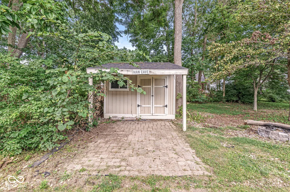 649 Weeping Way Lane Avon, IN 46123