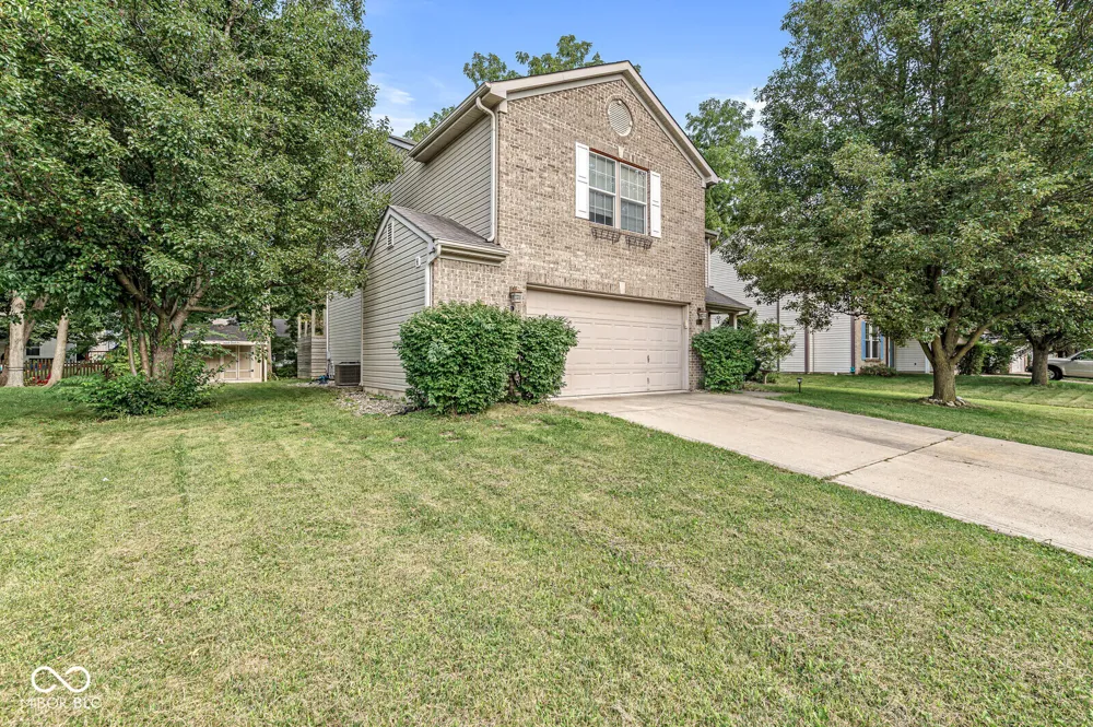 649 Weeping Way Lane Avon, IN 46123
