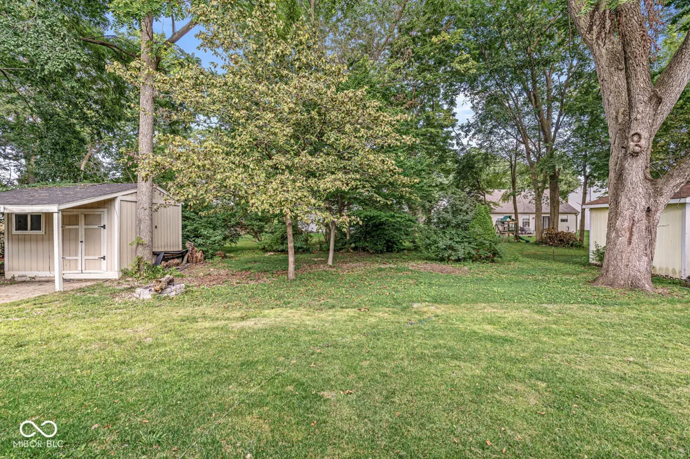 649 Weeping Way Lane Avon, IN 46123