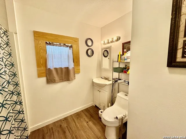 103 S Sweeney Brackettville, TX 78832