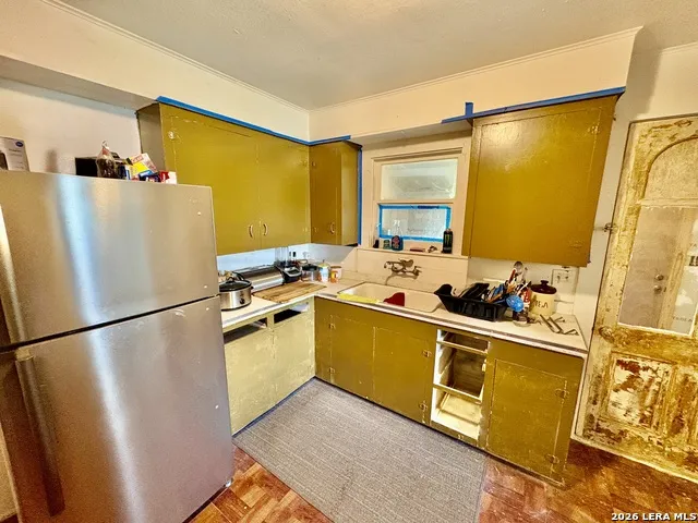 103 S Sweeney Brackettville, TX 78832