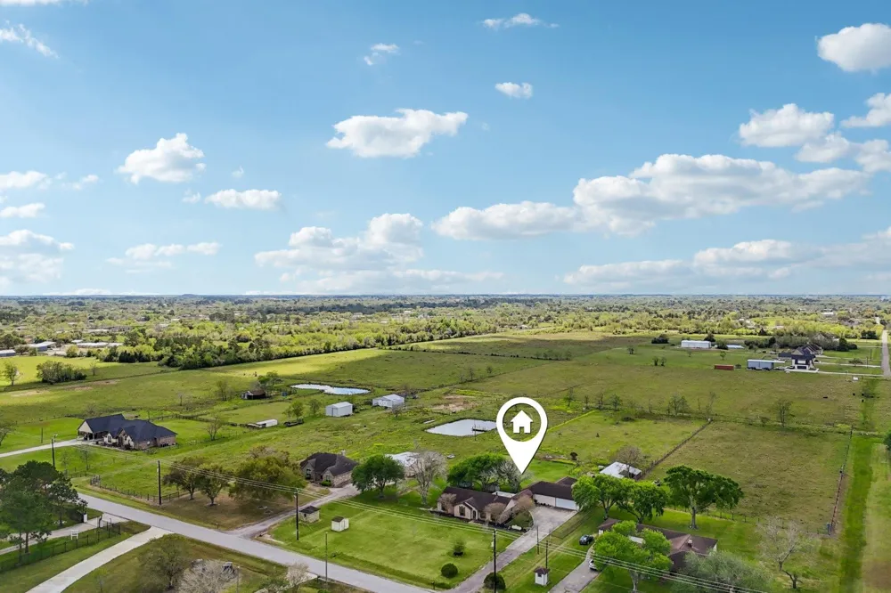 13917 Countryside Street Santa Fe, TX 77517