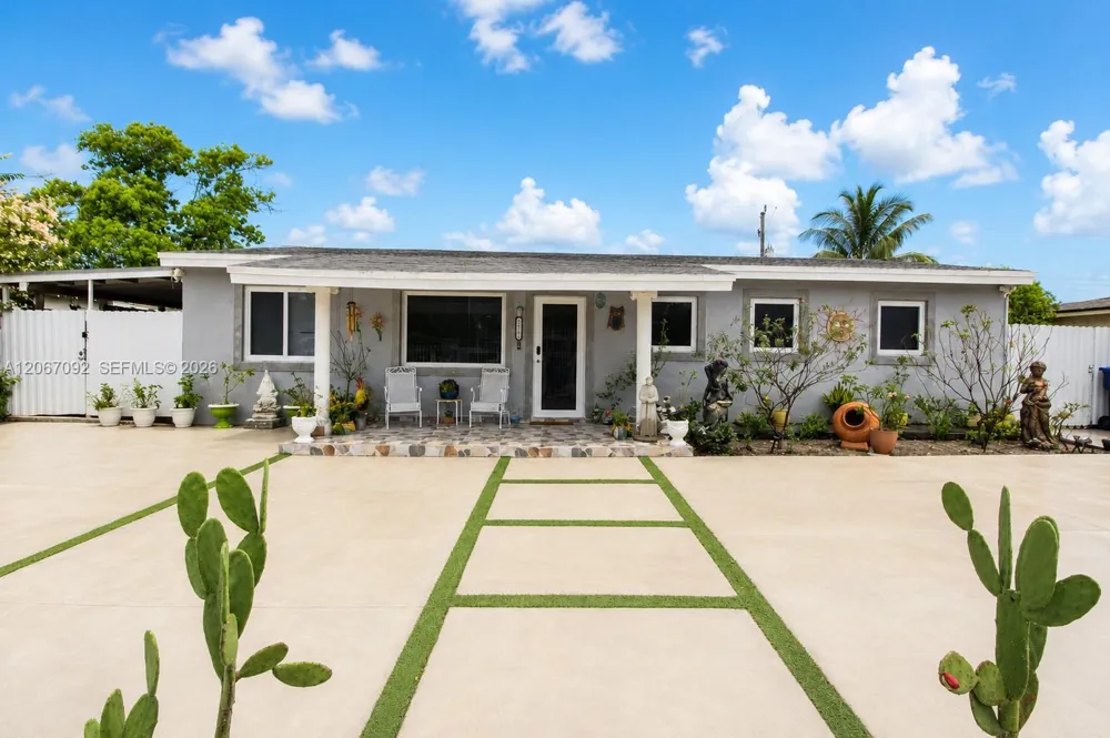 2961 NW 173rd Ter Miami Gardens, FL 33056