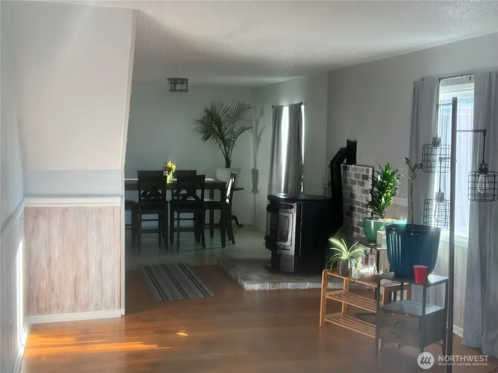 915 Thomas Street Aberdeen, WA 98520