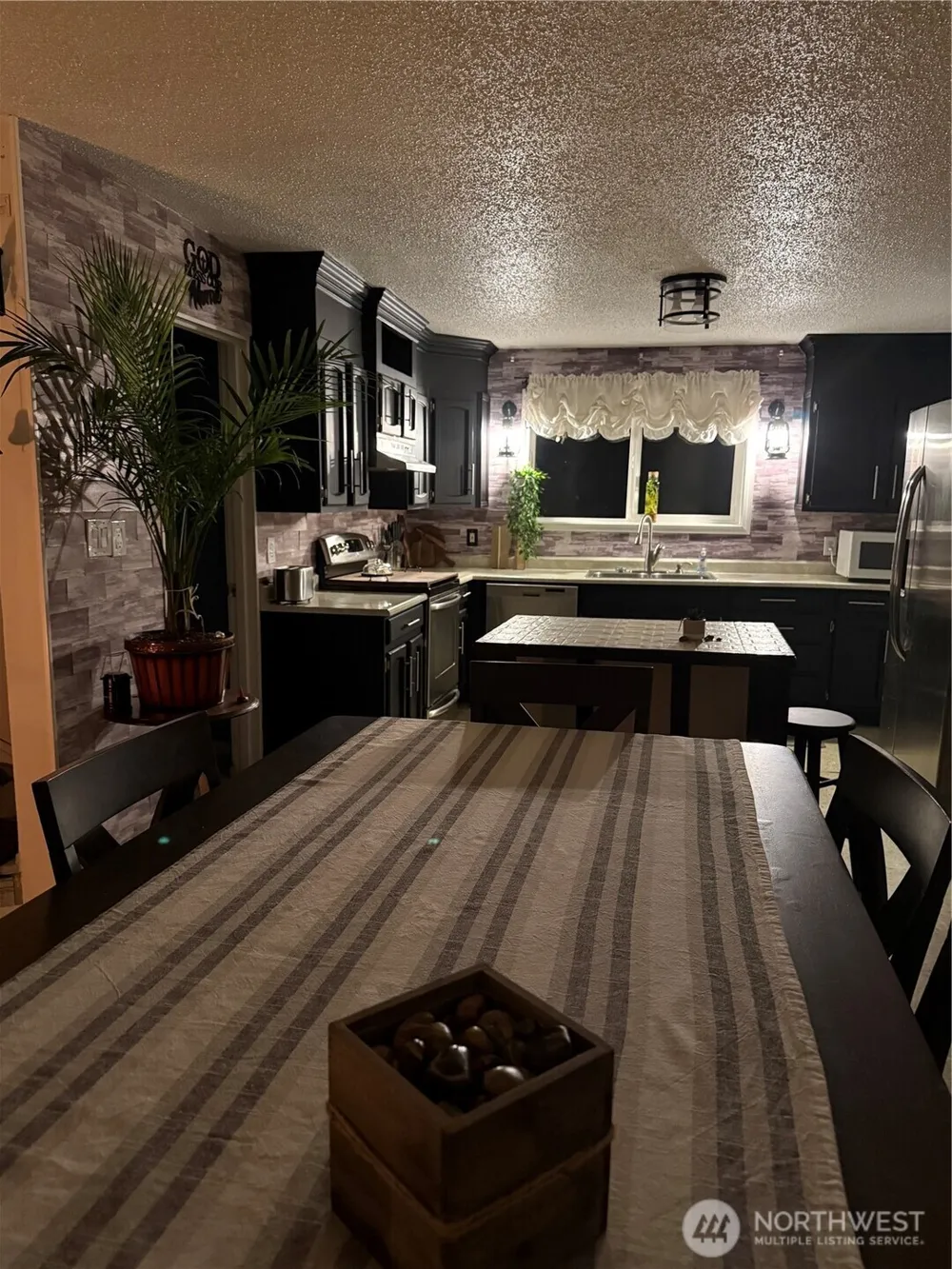 915 Thomas Street Aberdeen, WA 98520