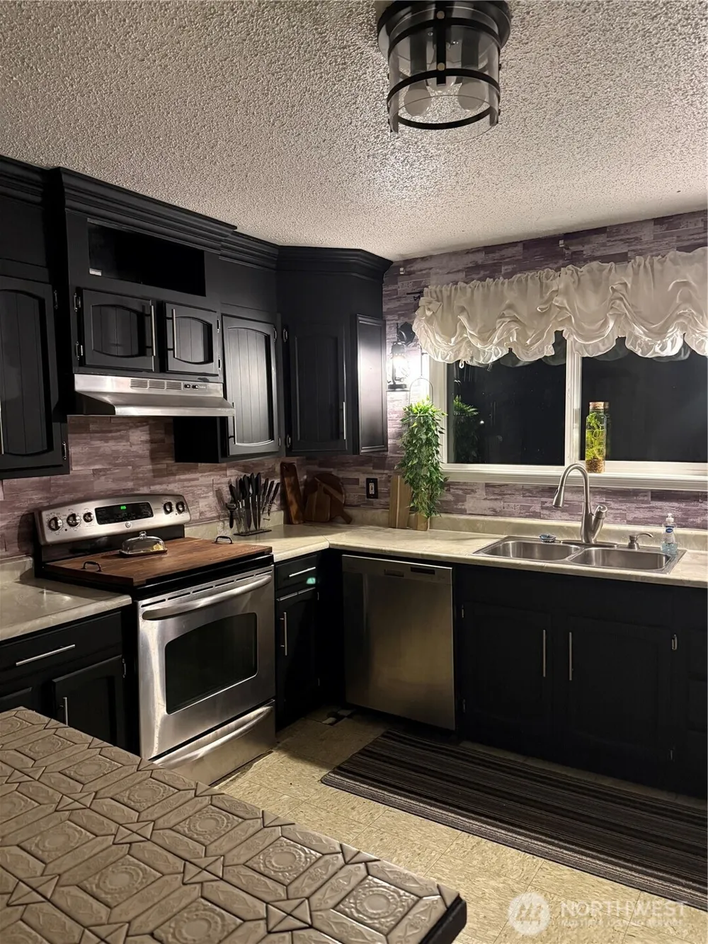 915 Thomas Street Aberdeen, WA 98520