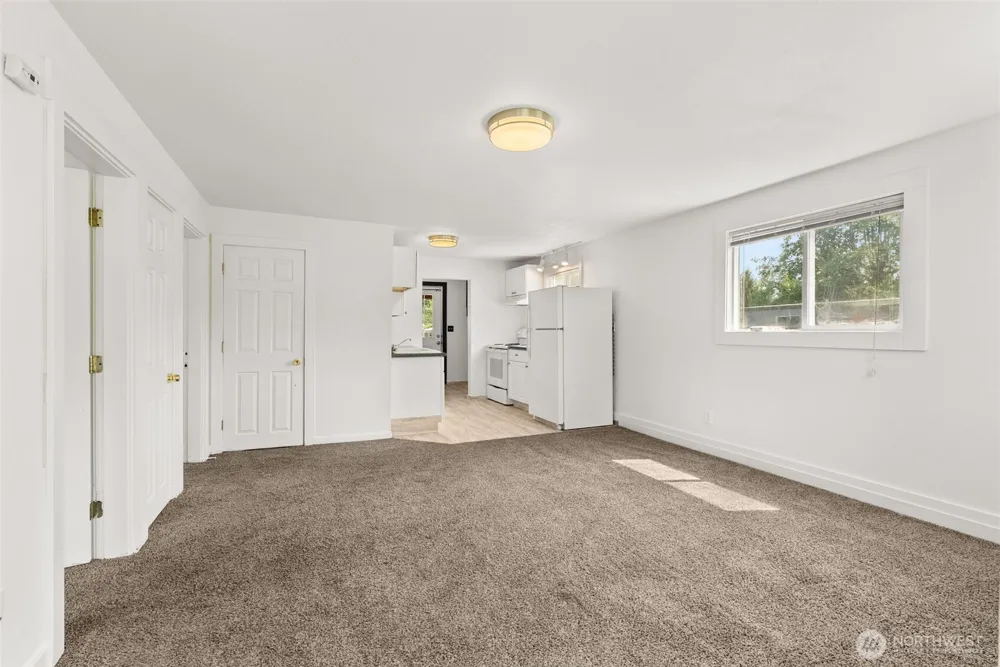 903 Howard Street Raymond, WA 98577