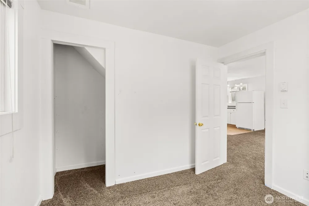 903 Howard Street Raymond, WA 98577