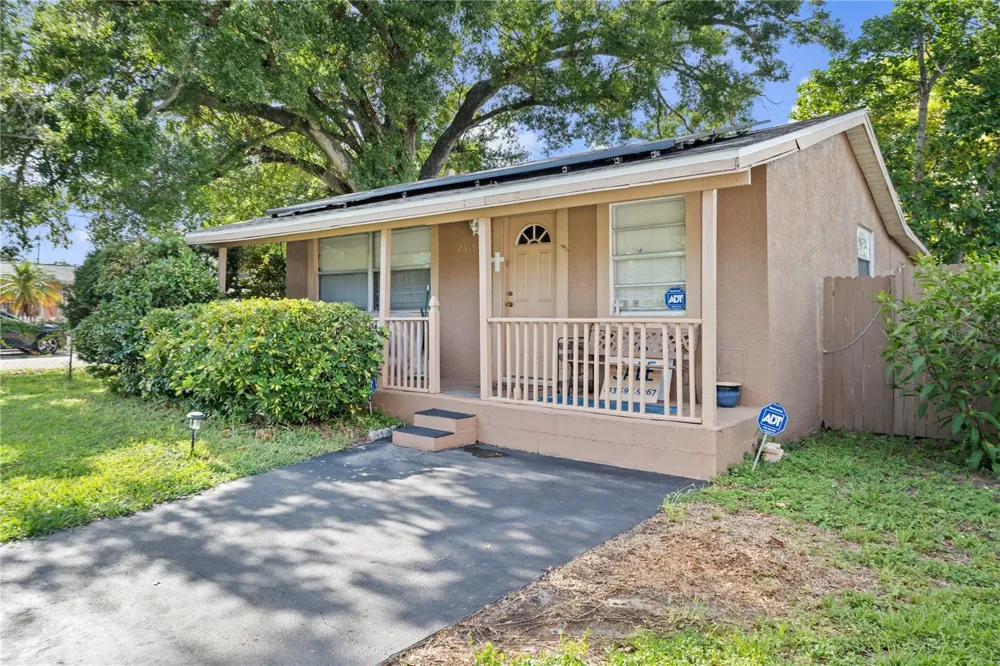 2615 W COMANCHE AVENUE Tampa, FL 33614