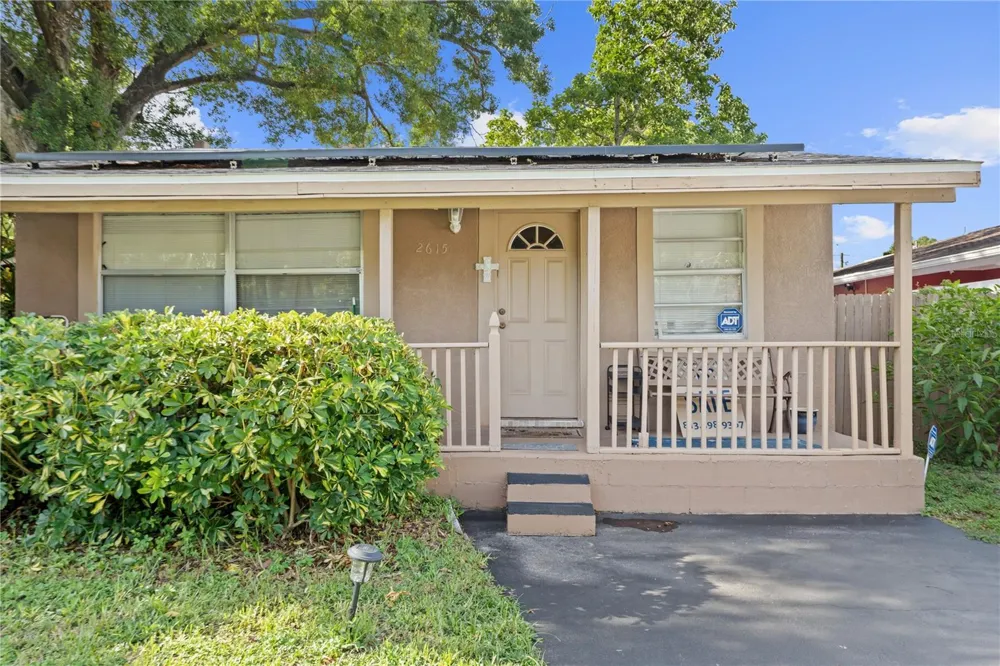 2615 W COMANCHE AVENUE Tampa, FL 33614