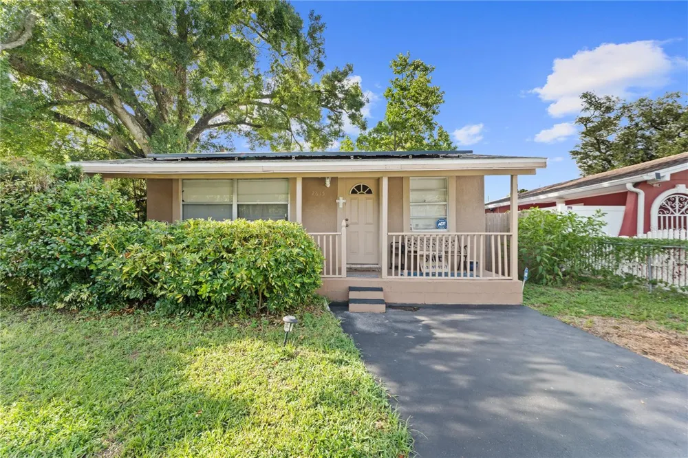 2615 W COMANCHE AVENUE Tampa, FL 33614