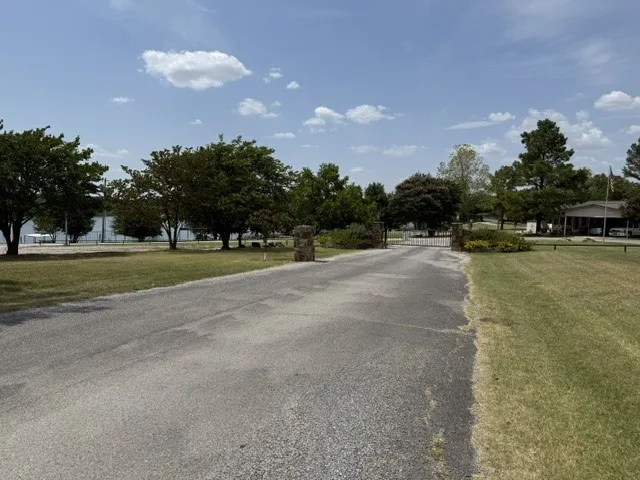 Ridgeview Road Ardmore, OK 73401