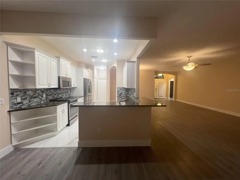 1066 WHITEGATE COURT Sarasota, FL 34232