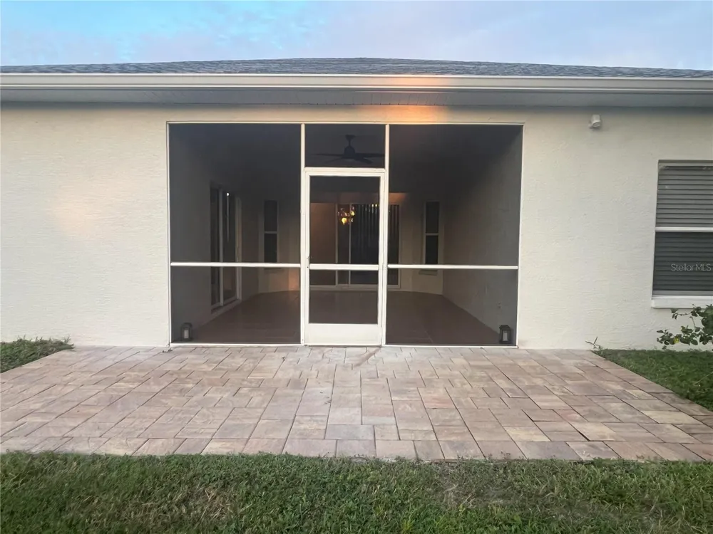 1066 WHITEGATE COURT Sarasota, FL 34232