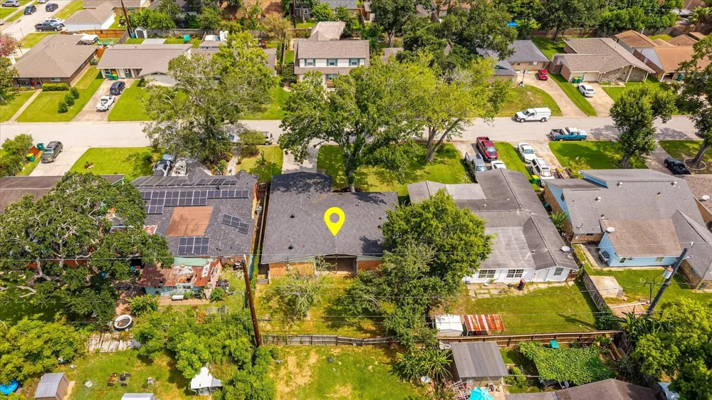 1865 Dolphin Drive Seabrook, TX 77586