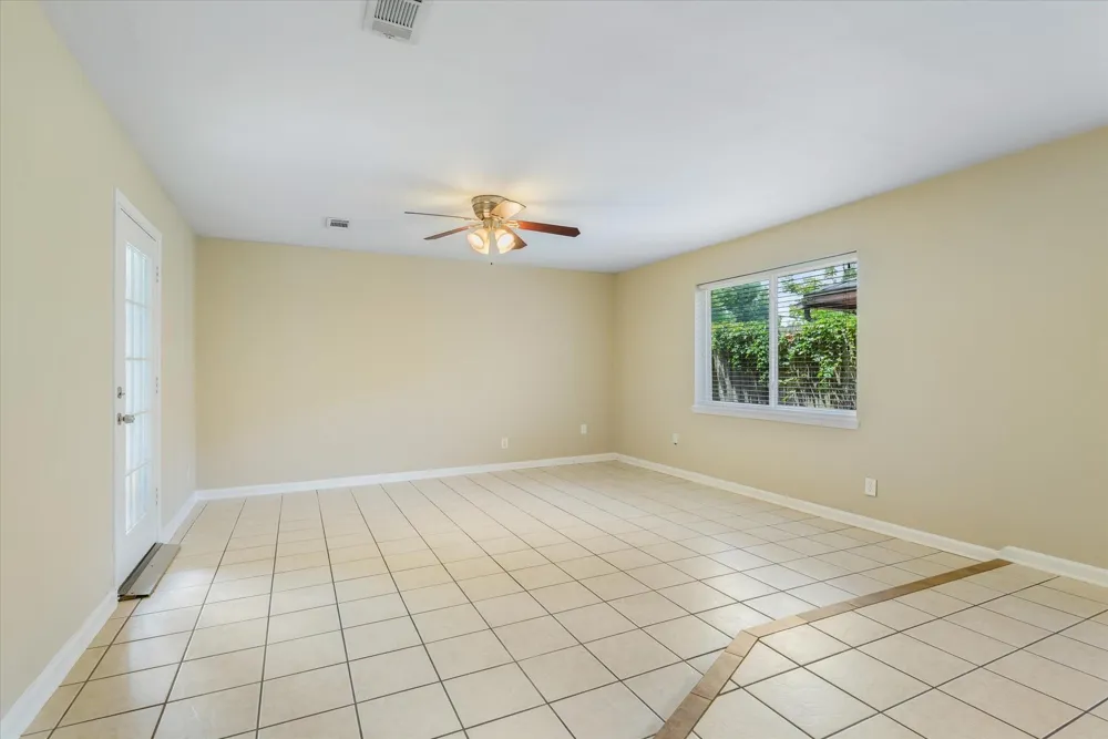 1865 Dolphin Drive Seabrook, TX 77586