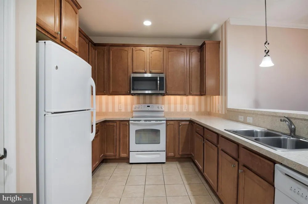 12001 OLD VINE BOULEVARD #3E306 Lewes, DE 19958