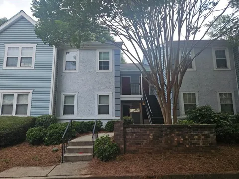 113 Hampshire Court #113
