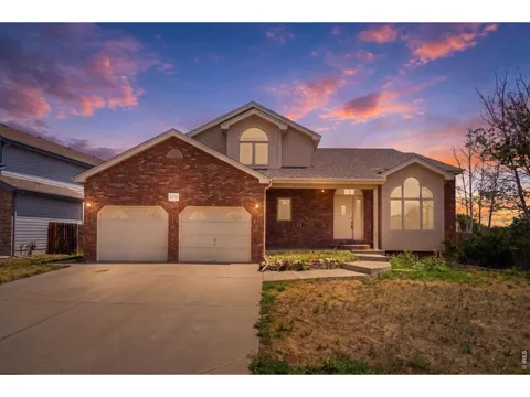 3772 Larkspur Drive