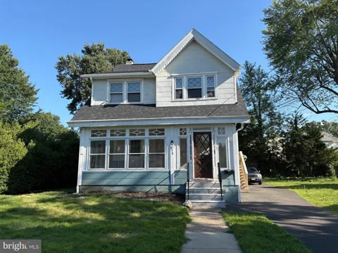 512 JESSAMINE AVENUE #1ST FLR.