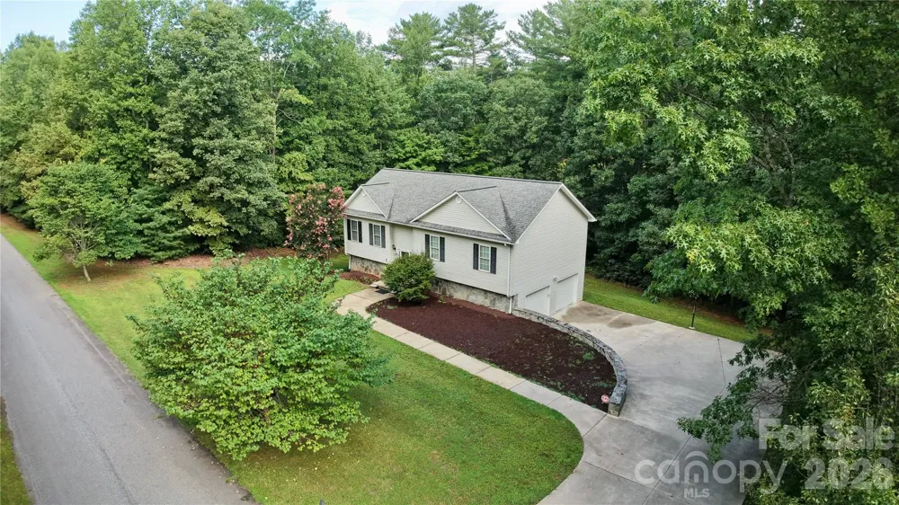 2031 Cam Drive Morganton, NC 28655