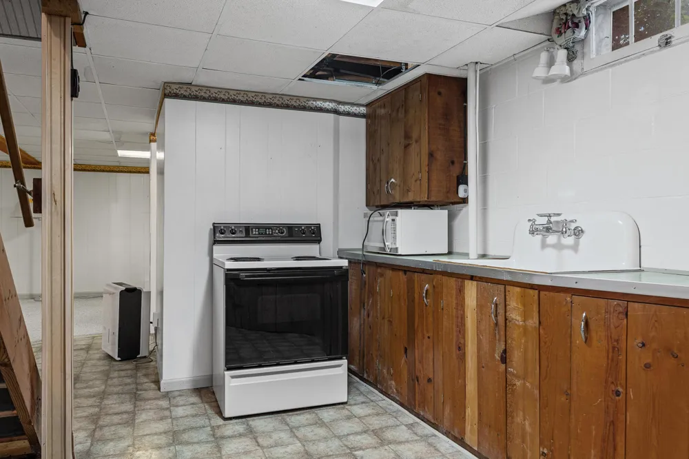 423 S 1st Street La Crescent, MN 55947