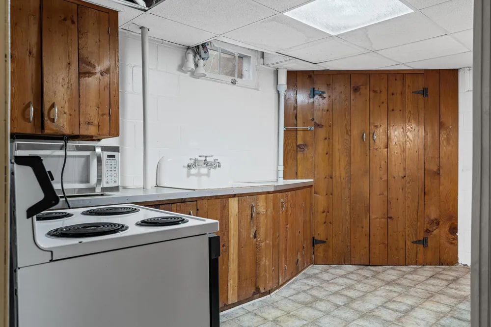423 S 1st Street La Crescent, MN 55947
