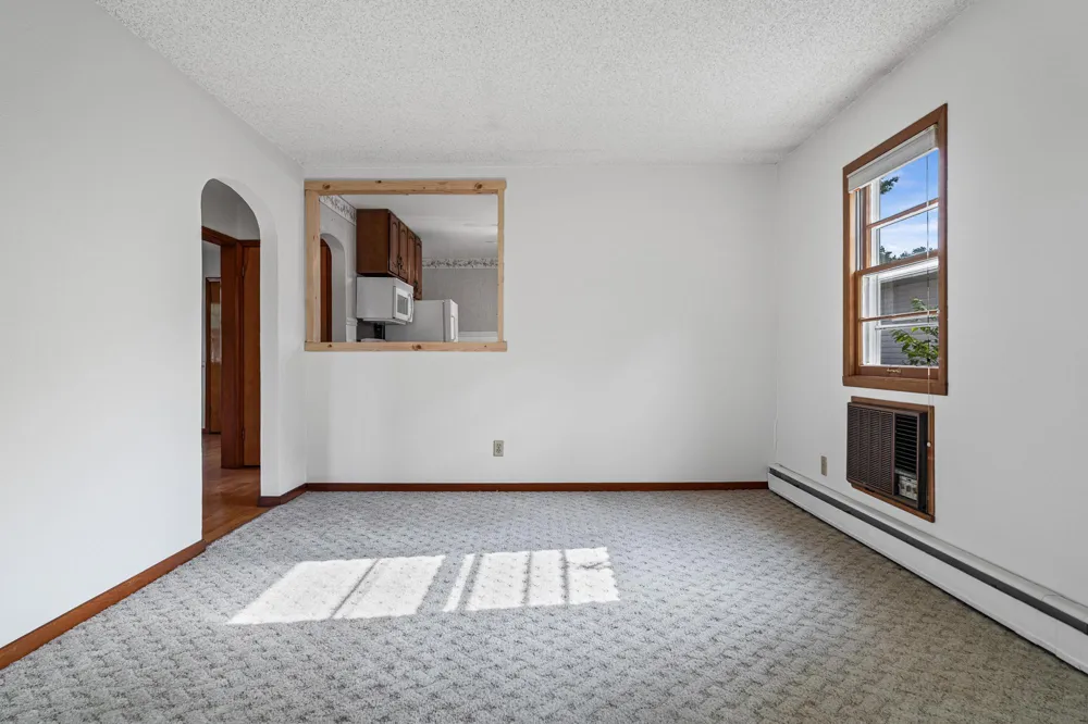 423 S 1st Street La Crescent, MN 55947