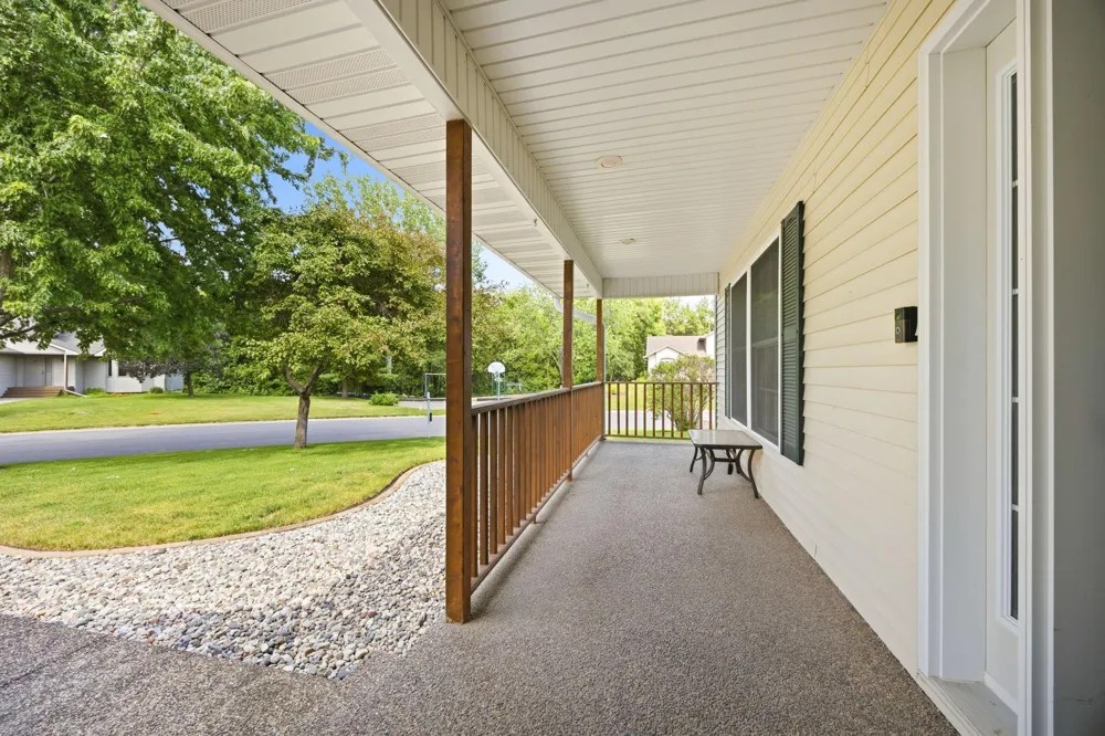 955 Park Drive Belle Plaine, MN 56011