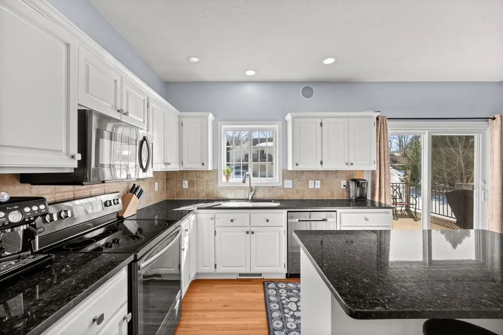 955 Park Drive Belle Plaine, MN 56011