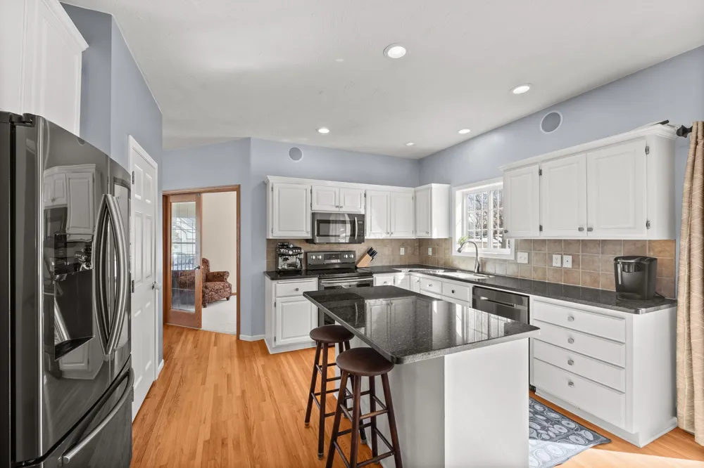 955 Park Drive Belle Plaine, MN 56011
