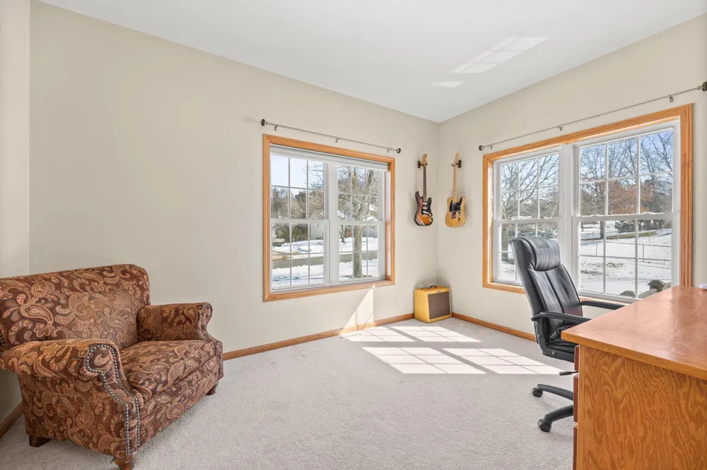 955 Park Drive Belle Plaine, MN 56011