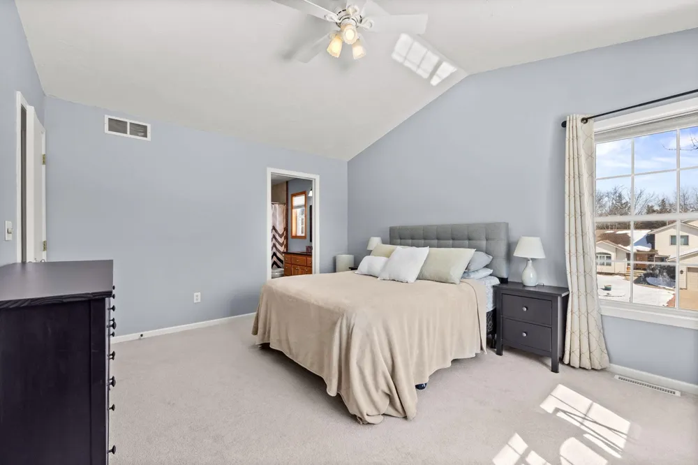 955 Park Drive Belle Plaine, MN 56011