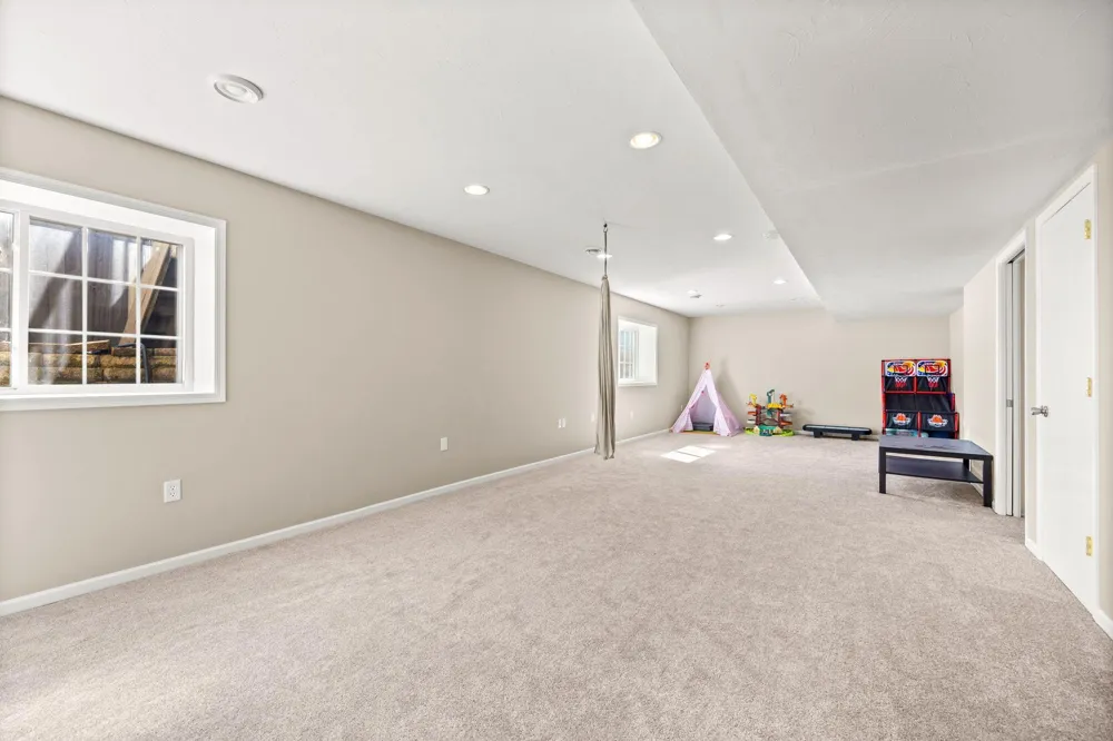 955 Park Drive Belle Plaine, MN 56011