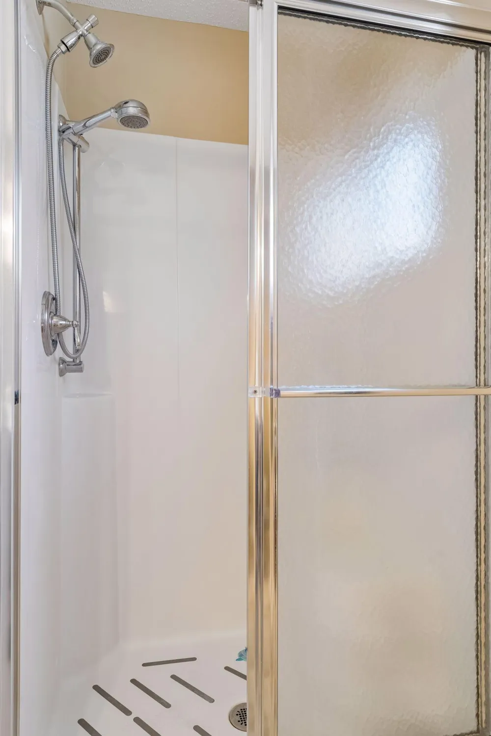 1308 Naples Avenue Cologne, MN 55322