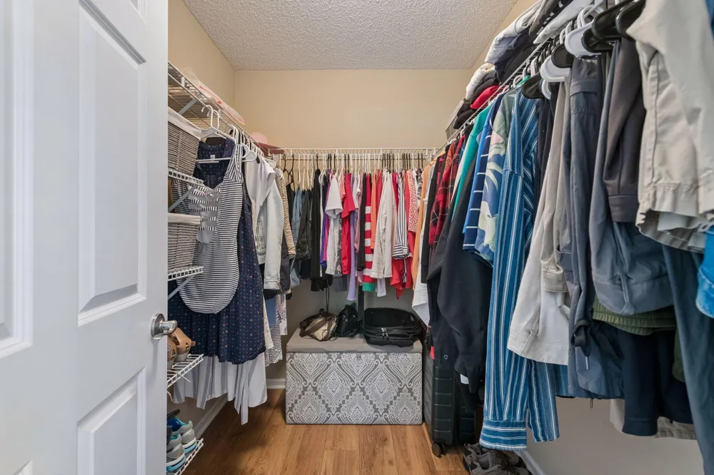 1308 Naples Avenue Cologne, MN 55322