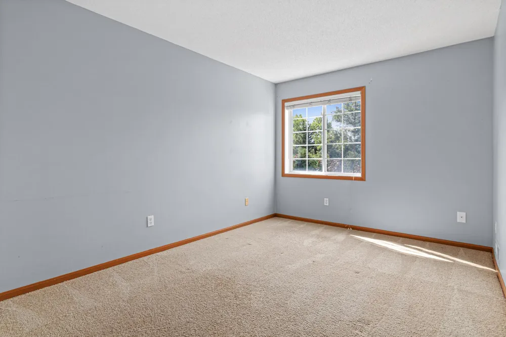 652 Willoughby Way W Minnetonka, MN 55305