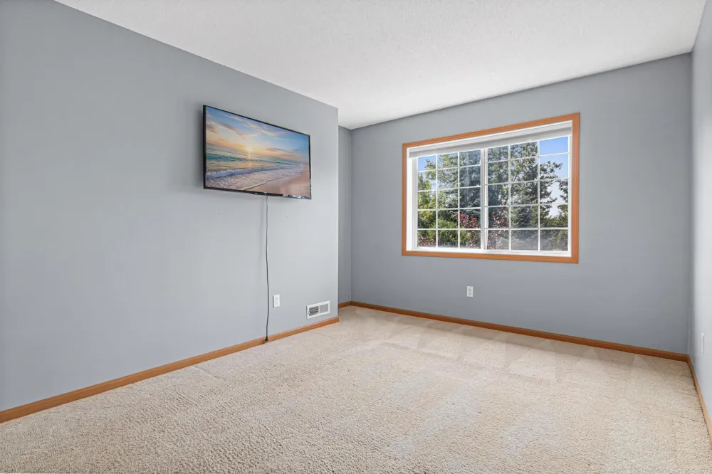 652 Willoughby Way W Minnetonka, MN 55305